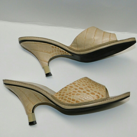 Linea Paolo Slip On Heels - Picture 2 of 8